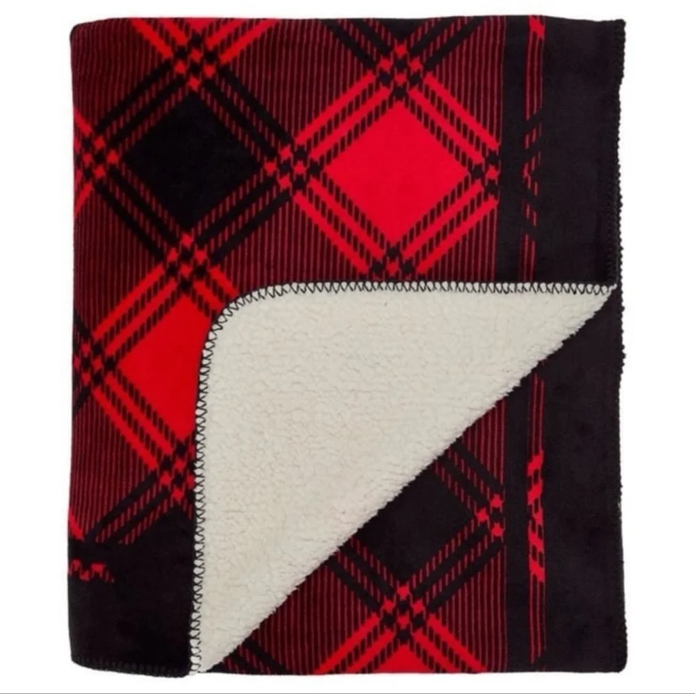 Victoria's Secret PINK Dog & Hearts Red & Black Plaid Cozy Fleece Throw Blanket
